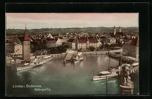 AK Lindau i. Bodensee, Hafenpartie mit Blick auf die Stadt