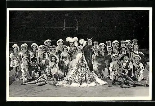 AK Solln /München, C. H. Schäfers Circus-Stadt Liliput, Memlingstrasse 11, Liliputaner Ensemble