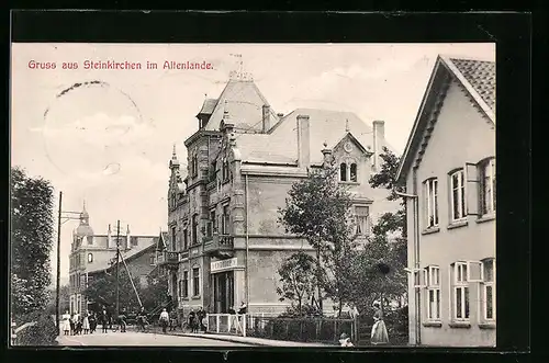 AK Steinkirchen /Altenlande, Herrschaftliches Haus im Ort, Strassenpartie