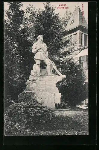 AK Zürich, Hornbach, Skulptur eines Alphornbläsers