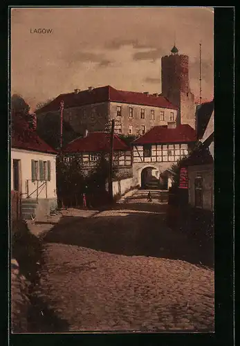AK Lagow, Strassenpartie mit Stadttor