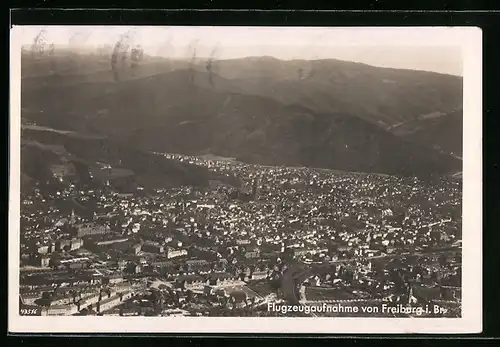 AK Freiburg i. B., Fliegeraufnahme der Stadt