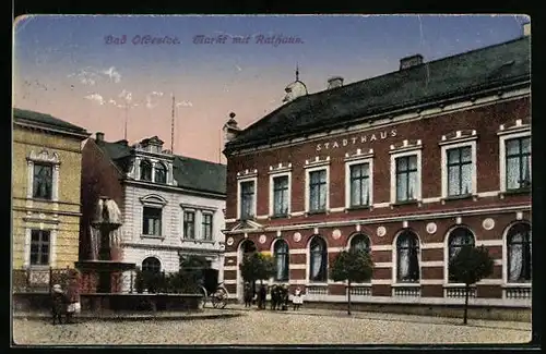 AK Bad Oldesloe, Markt mit Rathaus und Brunnen