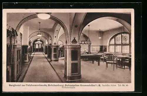 AK Krummhübel i. R.-Brückenberg, Berghotel zur Teichmannbaude, Verkehrshalle, Innenansicht