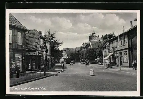 AK Soltau /Lüneburger Heide, Strassenpartie mit Geschäften
