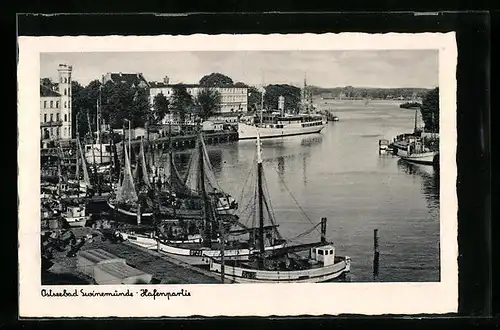 AK Swinemünde, Hafenpartie mit Fischerbooten