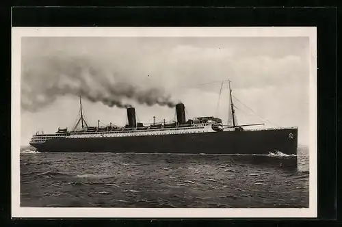 AK Passagierschiff Columbus des Nordd. Lloyd Bremen gibt Volldampf