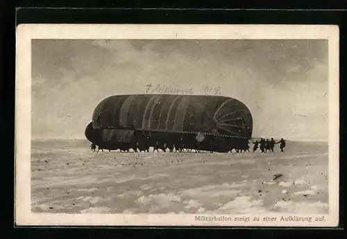 AK Militärballon steigt zu einer Aufklärung auf