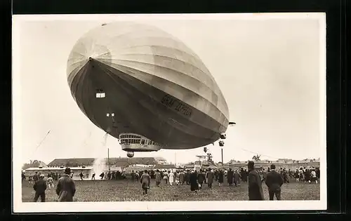 AK Landung des Luftschiffes LZ127 Graf Zeppelin