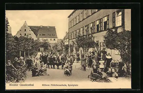 AK Ingolstadt, Gnadenthal, Höhere Mädchenschule des Klosters, Gruppenaufnahme am Spielplatz