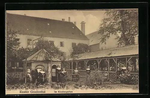 AK Ingolstadt, Gnadenthal, Höhere Mädchenschule des Klosters, Nonnen im Klostergarten