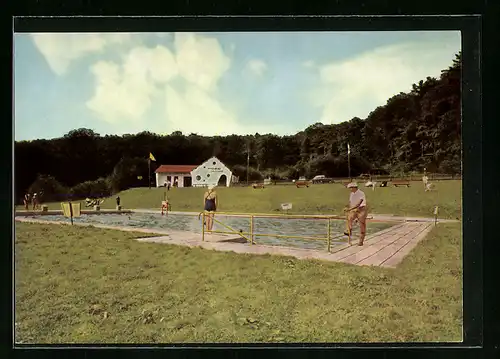 AK Ehlscheid im Westerwald, Badegäste im Schwimmbad