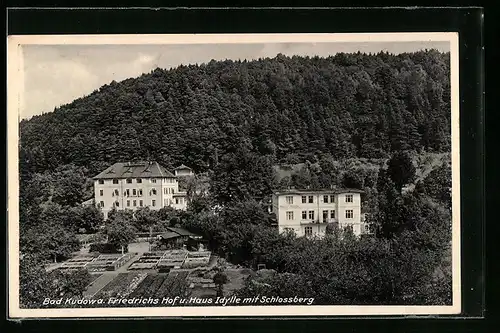 AK Bad Kudowa, Friedrichs Hof u. Haus Idylle mit Schlossberg