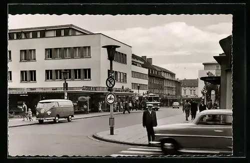 AK Bad Godesberg /Rh., Strassenpartie mit VW-Bulli