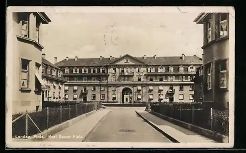 AK Landau /Pf., Strassenpartie Karl-Sauer-Platz