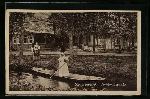 AK Lübbenau, Speewälderin im Kahn vor dem Gasthaus Pohlenzschänke
