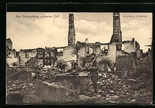 AK Domnau, Soldaten zwischen Ruinen