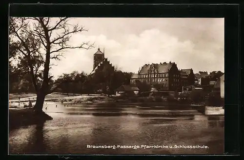 AK Braunsberg, Pfarrkirche und Schlossschule vom Wasser aus gesehen