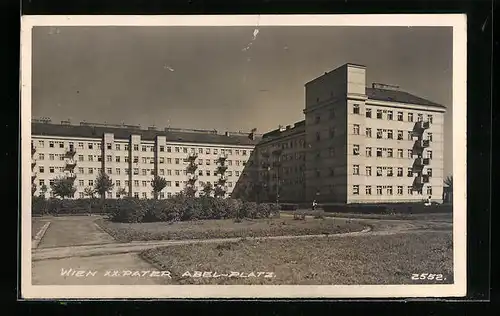 AK Wien, Grünanlagen am Pater Abel-Platz