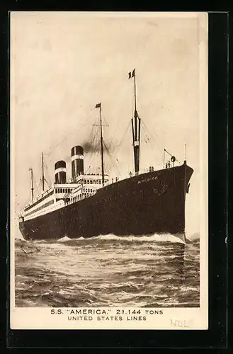 AK Passagierschiff SS America in voller Fahrt