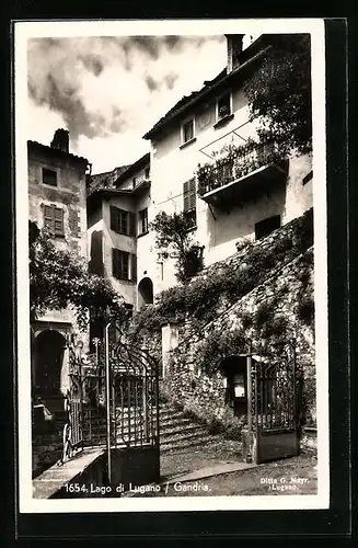 AK Gandria a. Lago di Lugano, Häuseransichten mit Eingangstor