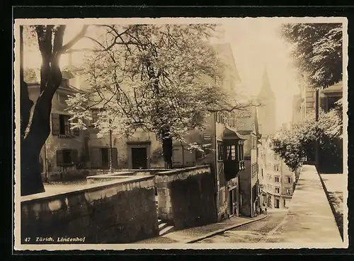 AK Zürich, Strassenpartie mit Lindenhof