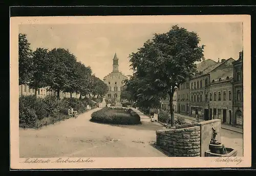 AK Markneukirchen, Blick über den Marktplatz auf die Kirche