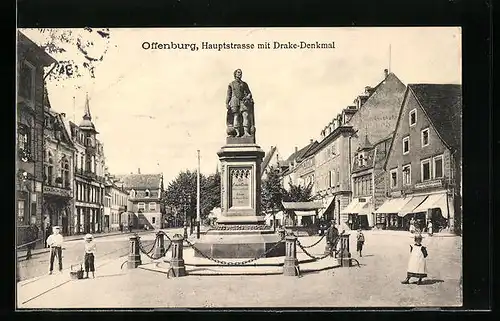 AK Offenburg, Hauptstrasse mit Drake- Denkmal