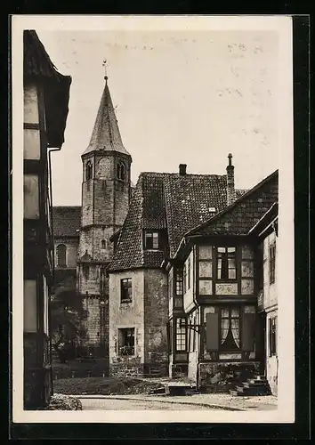AK Hildesheim, Hinterer Brühl, Südwestturm der Godehardikirche und Apsis der Nikolaikapelle