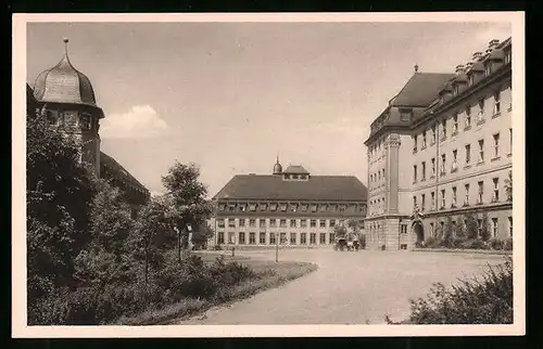 AK Würzburg, Staatliches Luitpold-Krankenhaus, Platz vor der medizinischen Abteilung