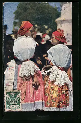 AK Zwei Slowakinnen in Trachtenkleidung