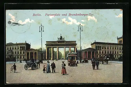AK Berlin, Brandenburger Tor vom Pariser Platz aus gesehen