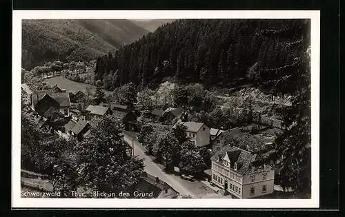 AK Schwarzwald i. Thür., Blick in den Grund mit Hotel Deutsches Haus