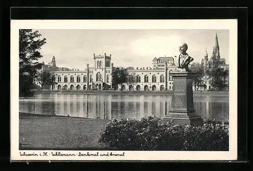 AK Schwerin i. M., Schliemann-Denkmal und Arsenal