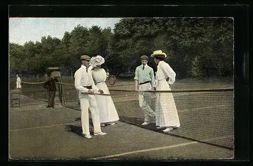 AK Männer und Frauen am Netz auf dem Tennisplatz