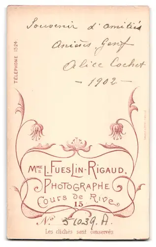Fotografie L. Fueslin-Rigaud, Généve, Cours de Rive 15, bürgerliche junge Frau mit Hochsteckfrisur