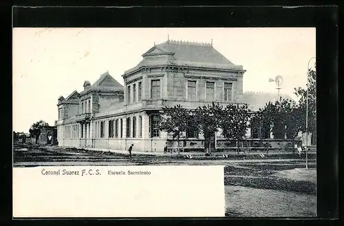 AK Coronel Suarez F.C.S., Escuela Sarmiento