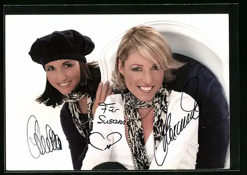 AK Musiker-Duo Geschwister Hofmann mit strahlendem Lächeln