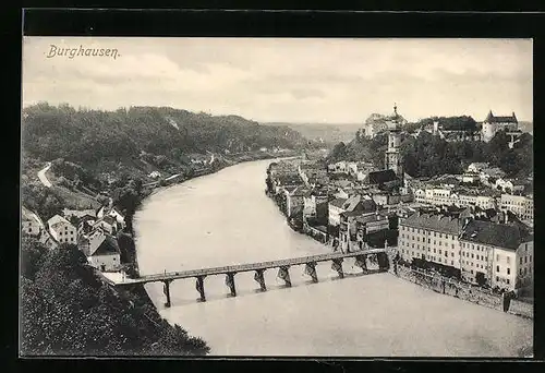 AK Burghausen, Ortsansicht und Flusspartie mit Brücke aus der Vogelschau