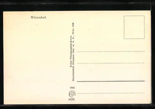 AK Wösendorf, Strassenpartie, Blick zur Kirche