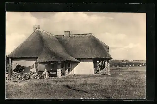 AK Kloster /Hiddensee, Haus Paula an der Strandpromenade