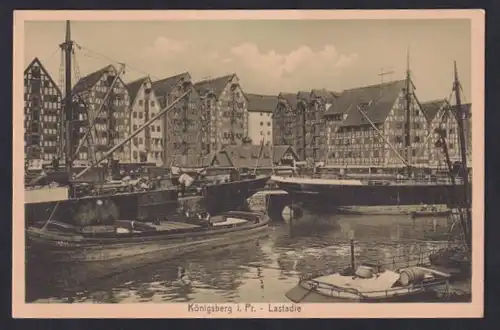 AK Königsberg i.Pr., Lastadie mit Schiffen