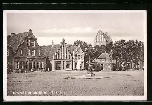 AK Heiligenhafen, Partie am Marktplatz
