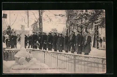 AK Gmünd, Monument für französische Kriegsgefangene mit Soldaten im Schnee