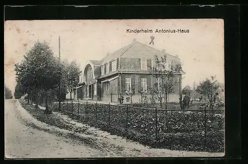 AK Niendorf /Ostsee, Kinderheim Antonius-Haus