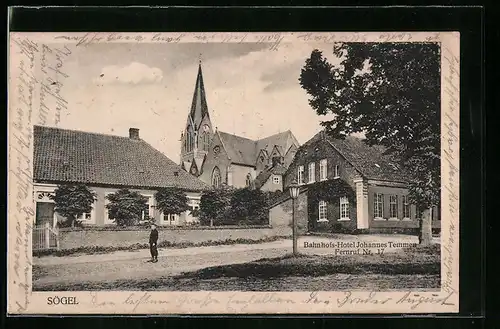 AK Sögel, Bahnhofs-Hotel Johannes Temmen mit Kirche