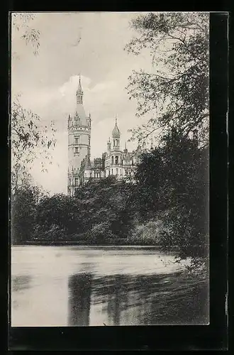 AK Schwerin i. M., Schloss v. d. Annastrasse