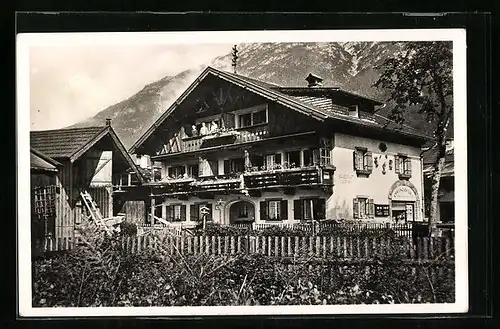 Foto-AK Garmisch, Hotel-Pension Haus Erhard, Griesstr. 20