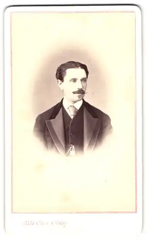 Fotografie Silli, Nice, Portrait Baron A. Haber im Anzug mit Mustach, 1870