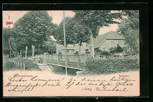 AK Schwartau, Fussgänger und Pferdekutsche auf der Brücke